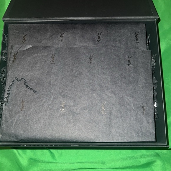 Yves Saint Laurent Black and Gold Large Accessory Box - Picture 6 of 10